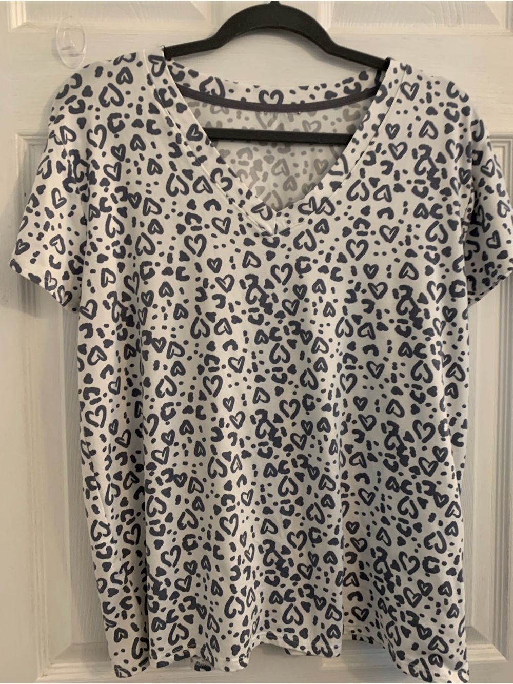 Women's White V-Neck Short Sleeve Heart Print Tee. Super soft! Size medium $10